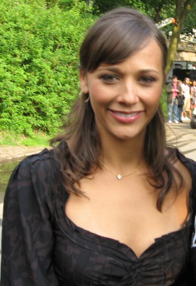 Rashida Jones Wiki, Bio, Networth, BF, Husband, Family & More - DWB